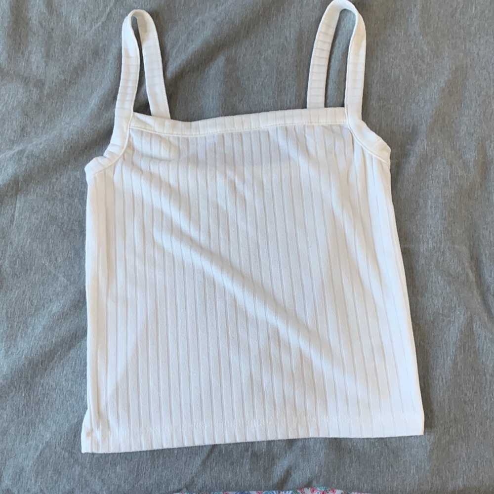 💗 Free w/ Bundle White Tank Top